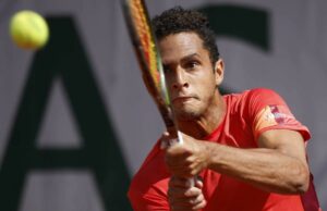 Juan Pablo Varillas debutó con triunfo en el Roland Garros ante chino Junchemg por 3-2