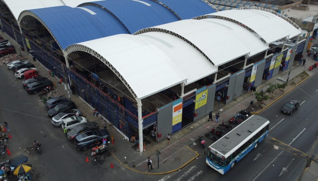 La Cachina Fashion se renueva con gigantesco techo parabólico y máxima seguridad en el local