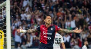Cagliari le ganó al Parma 3-2 con uno de los goles de Lapadula en la ida de semifinales de los Playofss