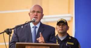 Carlos Bruce: «Al sereno le vamos a dar todas las armas no letales»