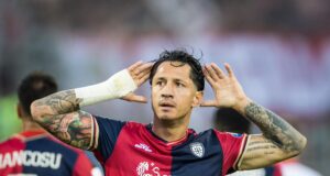 Cagliari empató con Bari 1-1 (gol de Lapadula) y el domingo debe ganar para ascender a Primera