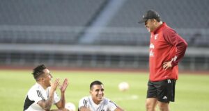 Selección Peruana viajó a Busan para partido ante Corea del Sur y tiene el once definido