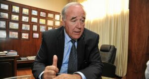 García Belaunde alerta que empresa china estaría reemplazando a Odebrecht