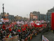 ‘La Gran marcha de los pueblos’ se concentra en plaza Dos de Mayo