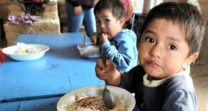 Perú lidera ránking de inseguridad alimentaria en América Latina y se niega a entregar cifras de pobreza a la ONU