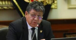 Congreso: solicitan inhabilitar por 10 años a Jorge Flores Ancachi, sindicado como ‘mochasueldo’