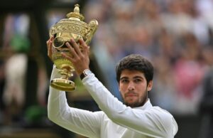 Carlos Alcaraz se corona ganador en Wimbledon al vencer a Novak Djokovic