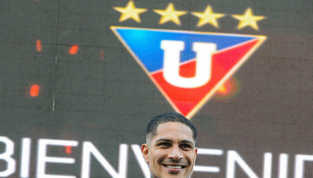 Paolo Guerrero fue presentado como nuevo jugador del LDU de Quito