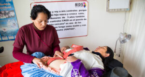 Midis impulsó compromisos con 948 gobiernos locales en favor de la primera infancia