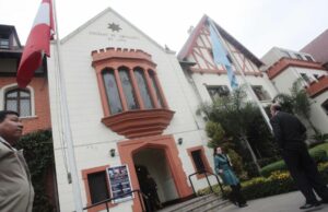 Crisis del Colegio de Abogados de Lima en Democracia