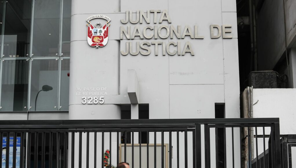 Poder Judicial admite a demanda de amparo contra dos Integrantes de JNJ
