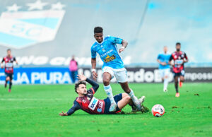 Sporting Cristal ganó en el último suspiro a Municipal 1-0 y se afianza líder del Clausura