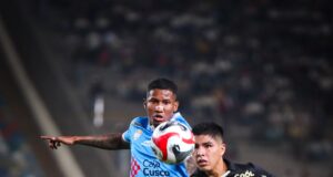 Universitario solo pudo empatar en casa con Garcilaso 1-1 y tropieza en su lucha por el Clausura