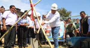 Gobernador de Amazonas: Gilmer Horna pone en marcha dos escuelas para niños y una Iglesia en Bagua Grande