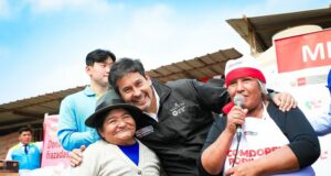 Ministro Demartini verificó atención alimentaria que brinda comedor popular en San Juan de Miraflores