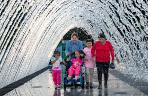 Allison Huamán: Niña símbolo de La Teletón 2023 visitó El Circuito Mágico del Agua