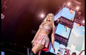 “Hanna”Ana Hurtado Levy: Cantautora peruana conquista a más de 35 mil personas en Arequipa(VIDEO)