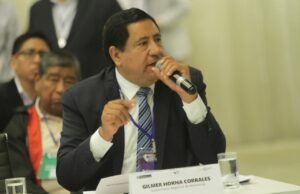 Gobernador de Amazonas: «Debemos trabajar para que el proceso de descentralización se materialice»