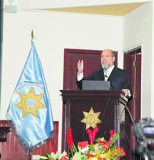Penalista y presidente del IPADEP, Iván Torres la Torre.