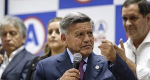 Sunedu sanciona con más de un millón de soles a la Universidad César Vallejo por celebrar cumpleaños de César Acuña