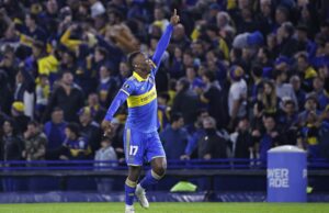 Luis Advíncula: marca golazo de ‘zurda’ y da la clasificación a Boca Juniors(VIDEO)
