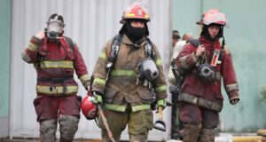 Bomberos en emergencia: Falta de equipos adecuados, corrupción en las compras, favoritismo en los ascensos