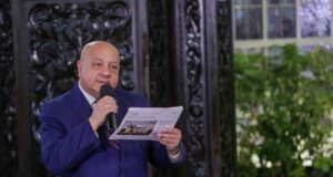 Fiscalía presenta denuncia constitucional contra exministro Luis Adrianzén por millonario pago irregular