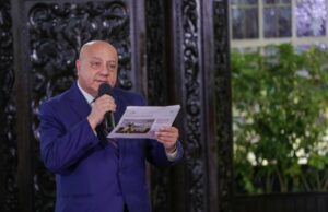 Fiscalía presenta denuncia constitucional contra exministro Luis Adrianzén por millonario pago irregular