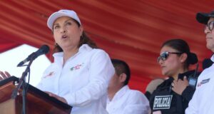 Dina Boluarte en Pichanaqui: genera protestas y enfrentamientos entre la policía y la población(VIDEO)