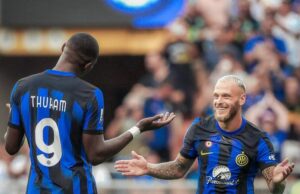 Inter de Milán goleó a la Fiorentina 4-0 y manda en el Calcio