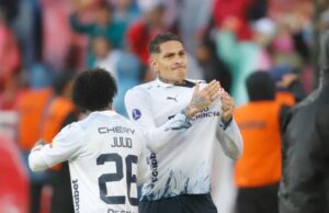 Paolo Guerrero anotó dos golazos en el triunfo de LDU ante Defensa y Justicia 3-0 por la Sudamericana