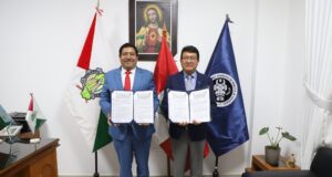 Gilmer Horna: Gobernador firma convenio con UNTRM para construir moderna infraestructura en Condorcanqui