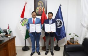 Gilmer Horna: Gobernador firma convenio con UNTRM para construir moderna infraestructura en Condorcanqui