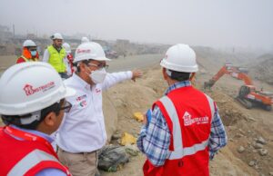 Niño Global: Realizan trabajos de descolmatación y limpieza de la quebrada Huaycoloro