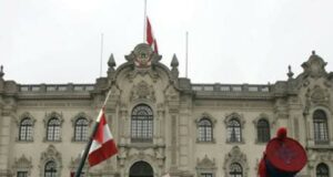 Un camino al 2026 sin reformas vs. adelanto de elecciones