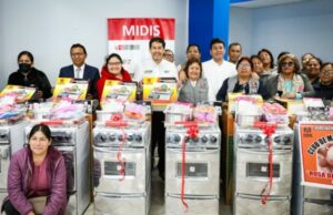 Midis gestiona entrega de 80 kits de emprendimiento para comedores populares