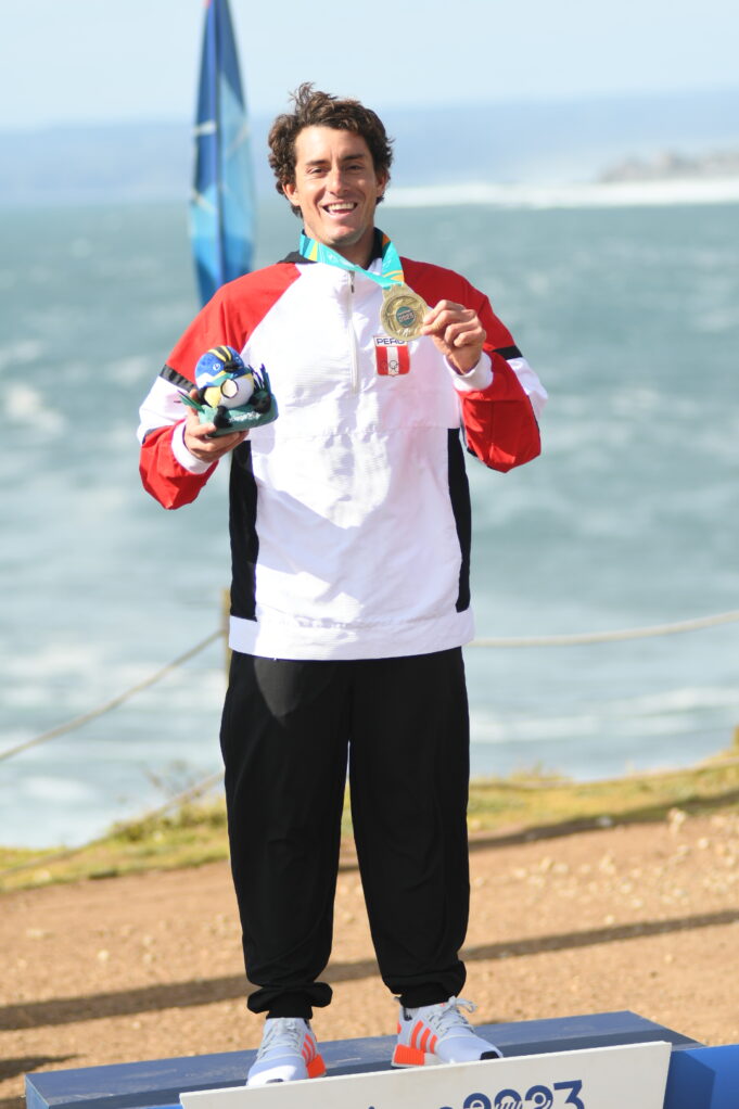 Logramos cuatro medallas en oro en Longboard y Atletismo en los Panamericanos Santiago 2023