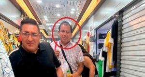 Parlamentario Edgar Tello es captado haciendo compras en China sin autorización de Congreso