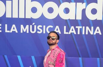 Peruano César BK se codea con Karol G, Farruko y Sebastián Yatra en los Billboard