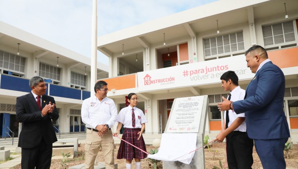 Reconstrucción con cambios entregó moderno Colegio La Brea a estudiantes Talareños