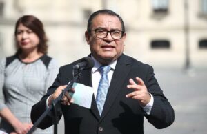 Alberto Otárola niega actos de corrupción en Gobierno de Dina Boluarte:“No existe contratación irregular en mi sector”