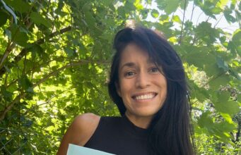 Presentan libro ilustrado bilingüe: ‘El Viaje de Plumita’