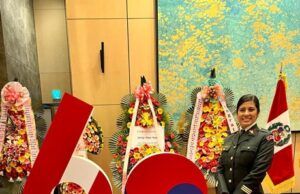 Capitán de la Sanidad PNP es la primera mujer policía en obtener maestría en Universidad de Corea del Sur