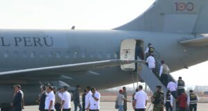 Publican decreto que facilita expulsión de extranjeros que comentan delitos en Perú