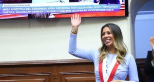 Comisión de Ética aprueba denuncia de oficio contra parlamentaria Rosselli Amuruz