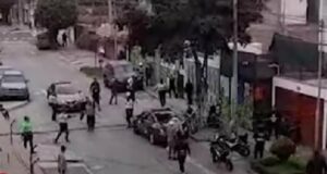 Balacera en San Borja: Policías se enfrentan a mafia de trabajadores de construcción civil(VIDEO)