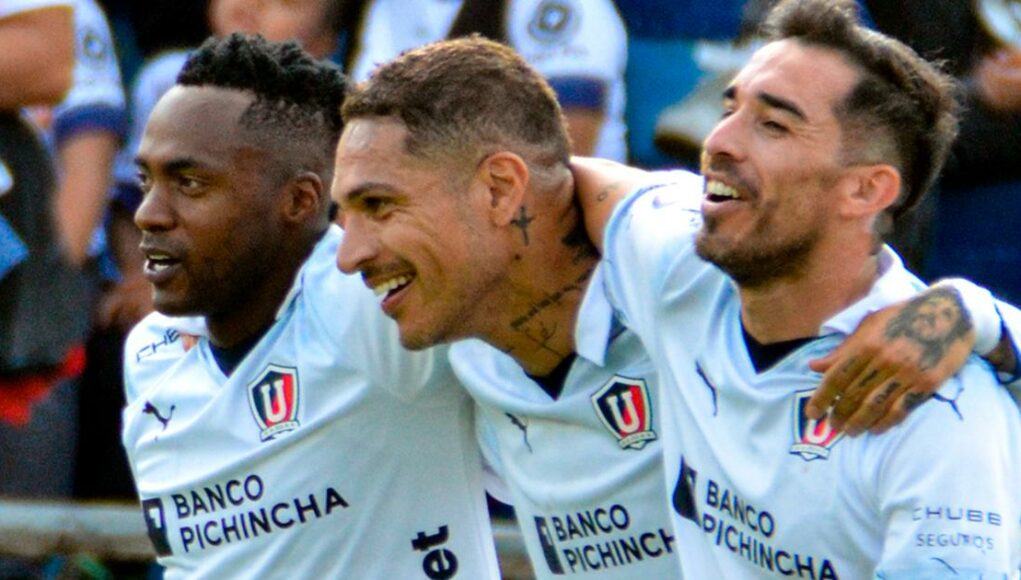 Paolo Guerrero sigue con la mecha prendida en LDU