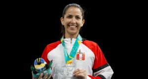 Esgrimista María Luisa Doig ganó medalla de plata en Panamericanos