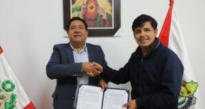 Gobernador de Amazonas y alcalde de Santo Tomás firman acuerdo de cooperación interinstitucional