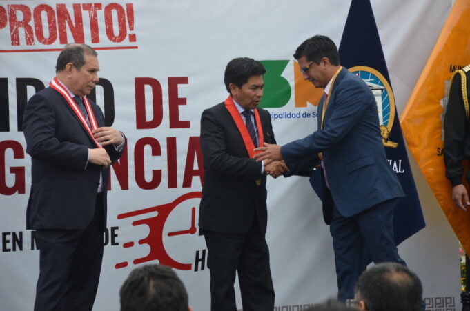 Alcalde Hernán Sifuentes entrega sede de 1250m2 para Unidad de flagrancia en San Martín de Porres